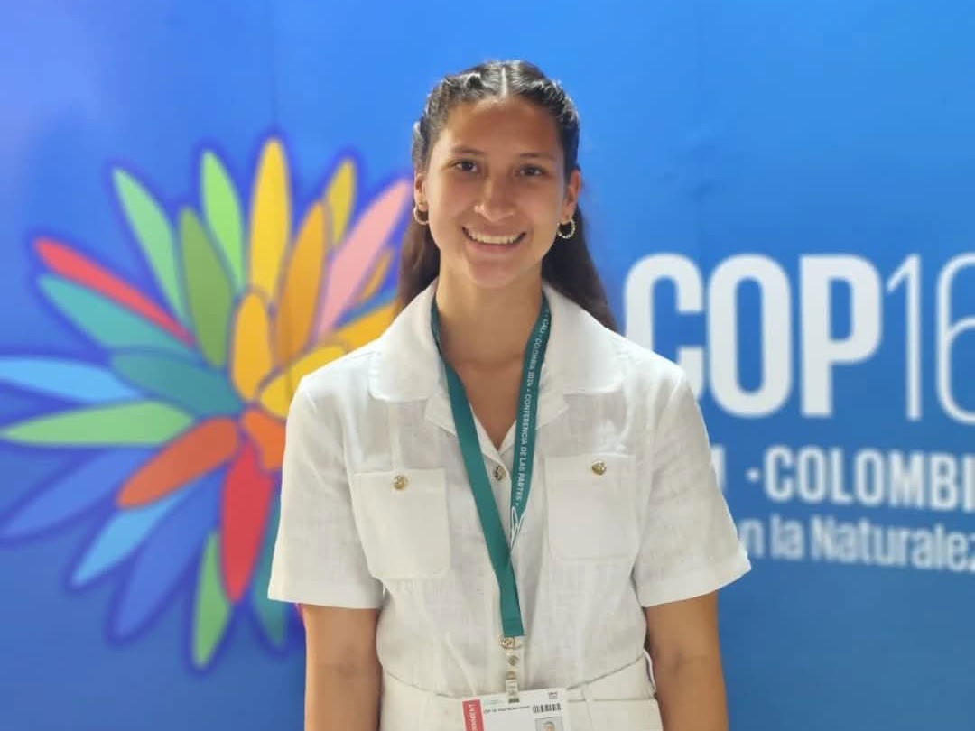 Portrait of María José Mejía at COP16 venue in Cali, Colombia